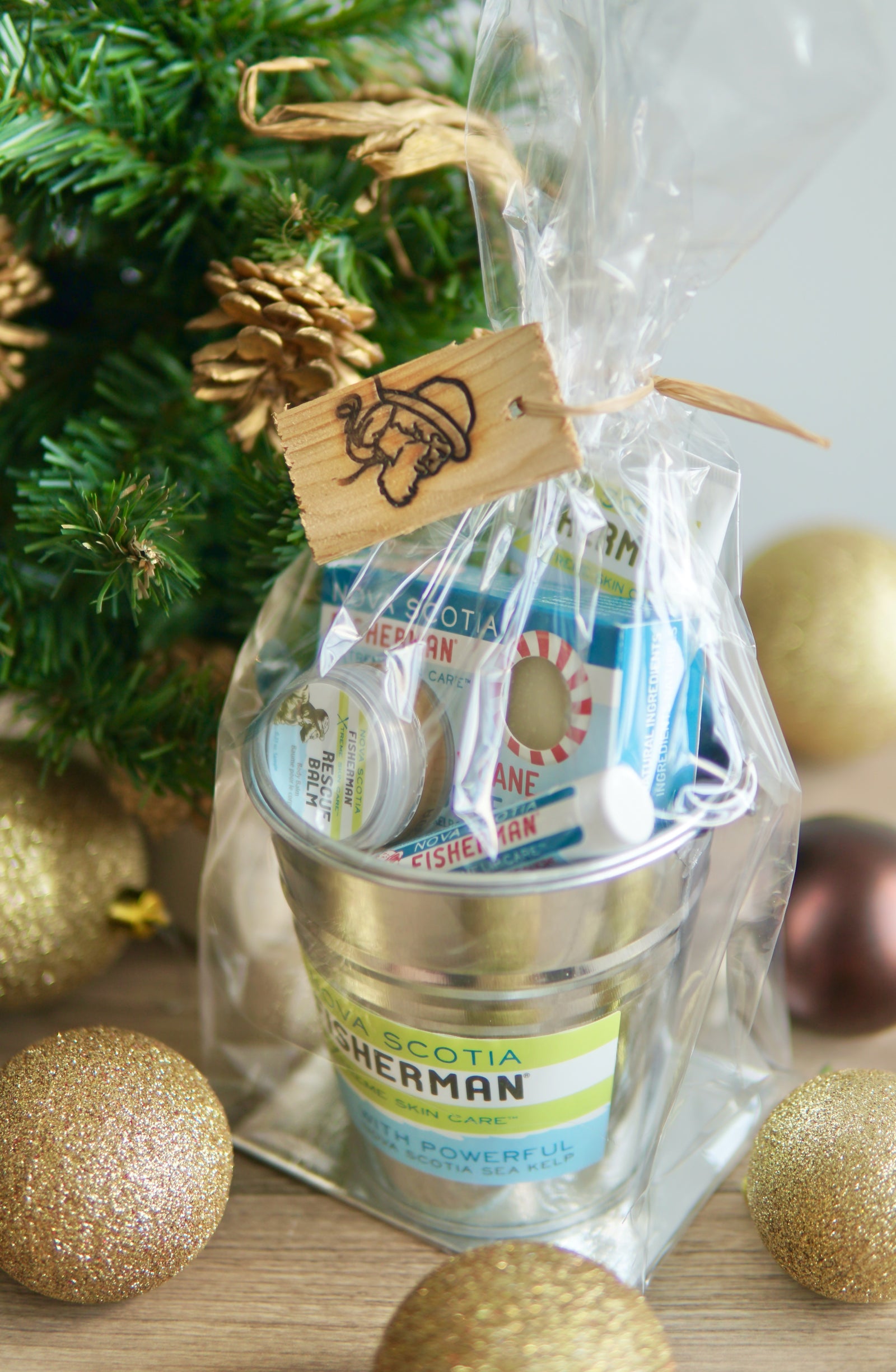 Candy Cane Bucket Set